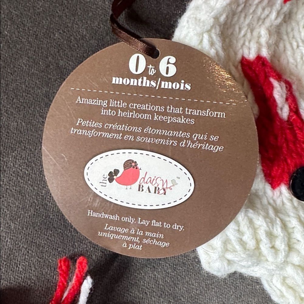 Daisy Baby Infant Boys Red White Firetruck Hat Beanie Pompom 0-6 months NEW - Picture 5 of 6